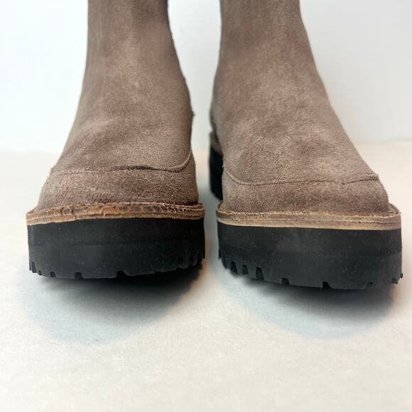 NEW Kaanas Women's Belgrade Chelsea Boots Suede Booties Brown Size 5 - Picture 2 of 10